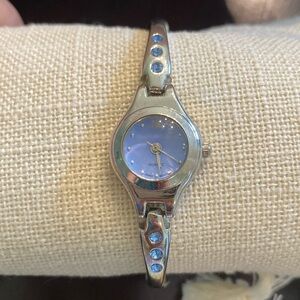 🔥WOMENS QUARTZ BRACELET WATCH🔥